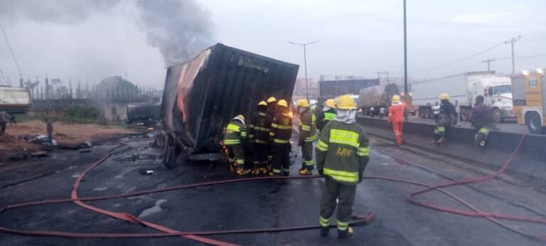 Trailer crushes 3 to death in Ogun