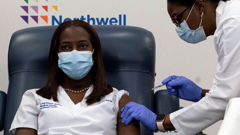 WHO urges intensified campaign on safety of COVID-19 vaccine