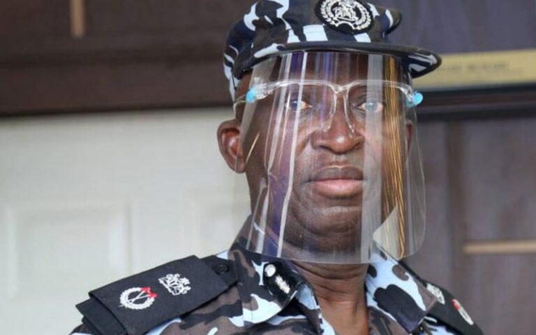 Lagos CP dismantles illegal road blocks on Badagry expressway