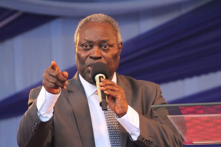 Adeboye, Authors Extol Kumuyi’s Virtues In New Book 