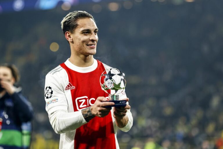 Manchester United confirm they have reached £85.5m agreement with Ajax to sign Antony