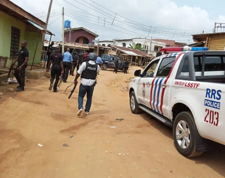 RRS To The Rescue As Ijanikin, Otto-Awori Youths Engage In Violent Clash