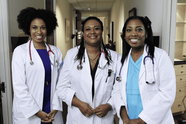 FG pleads with doctors, nurses to remain in Nigeria