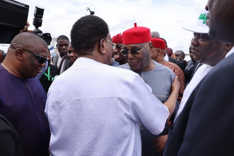 Atiku arrives Enugu to meet PDP stakeholders[Photos]