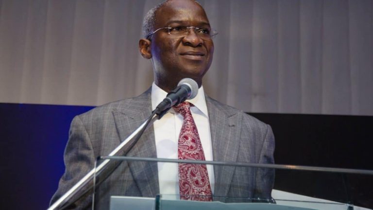 FG plans to open 2nd Niger Bridge before Christmas