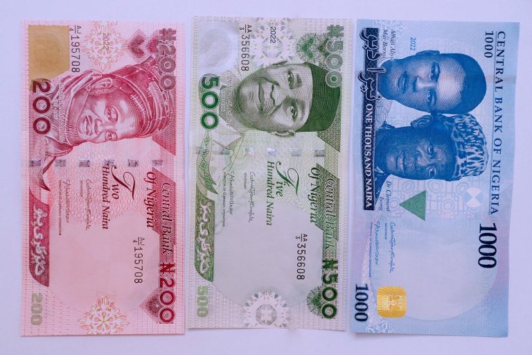 Customers, companies panic as CBN slashes withdrawal limits