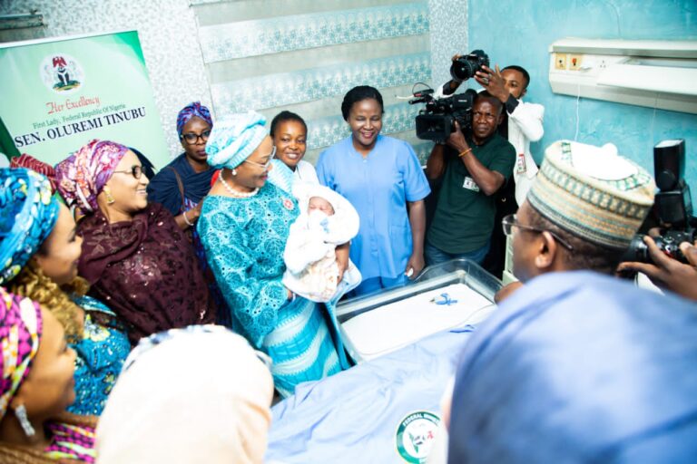 First lady welcomes first baby of the year