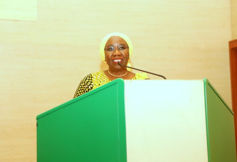 FG urges civil servants to embrace technology