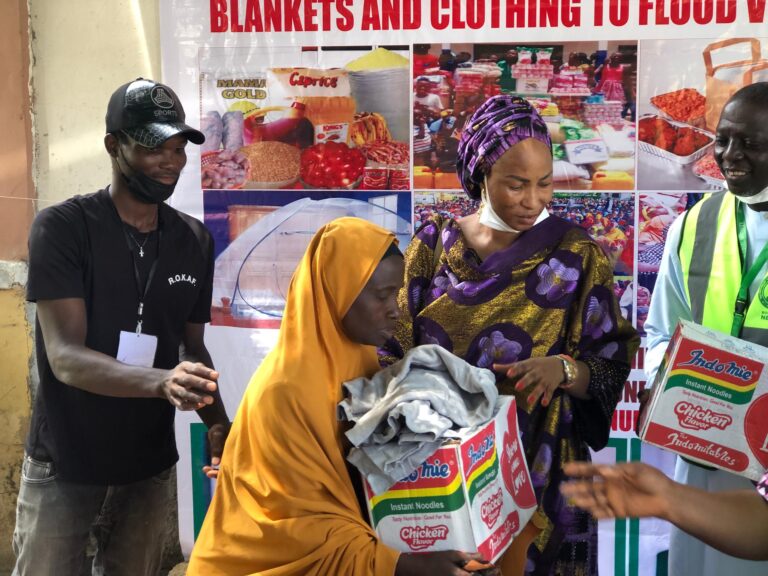 Halimat Tejuosho Joins Dangote, Dantata Others, Donates N15 to Maiduguri Flood Victims