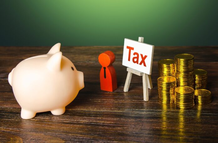 business-taxes-vs-personal-taxes-scaled