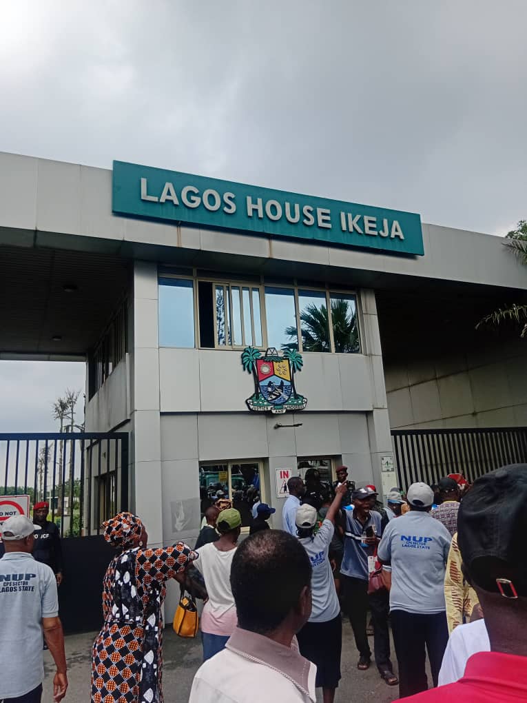 Lagos Pensioners Tear-Gassed During Protest at Alausa