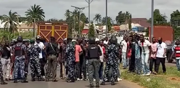Peter Obi convoy reportedly blocked from entering Benue