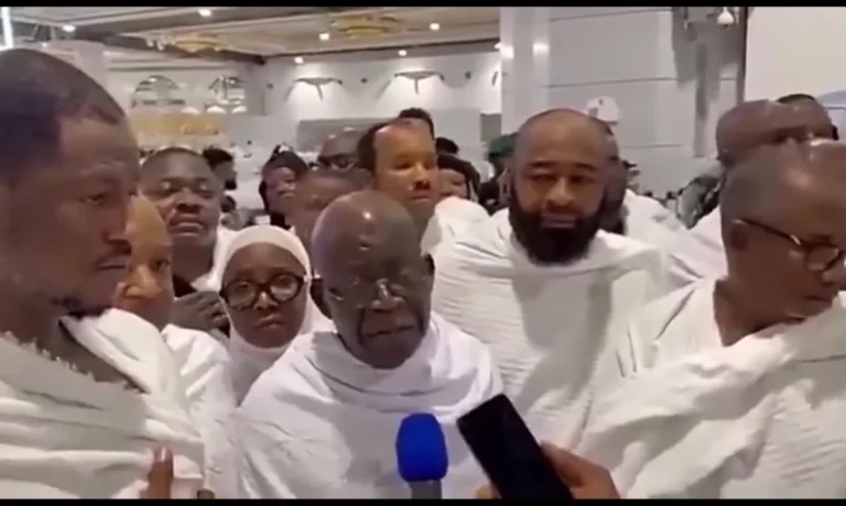 Tinubu during Umrah in Makkah