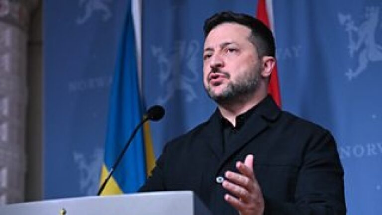 US intelligence sharing with Ukraine as Volodymyr Zelensky discusses peace efforts with US envoy Steve Witkoff